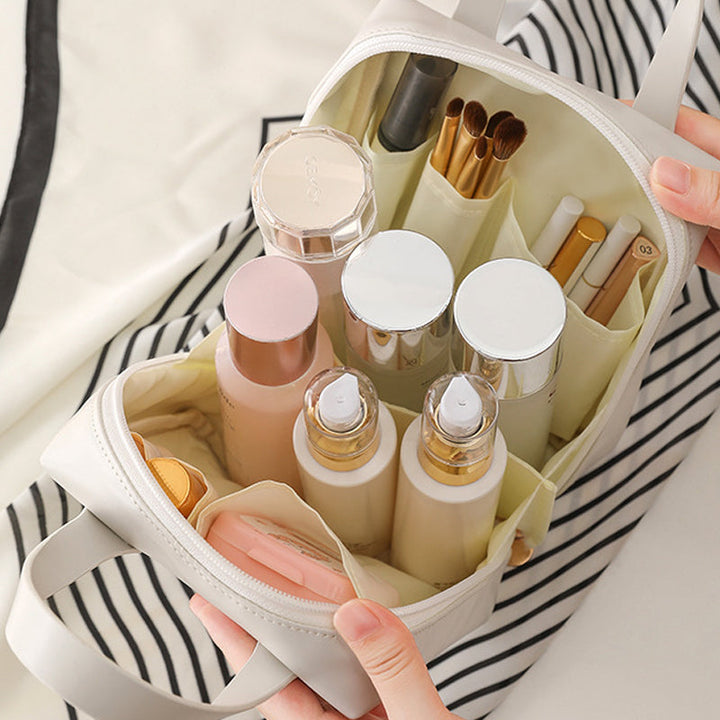 Aurelius™ Stylish mini make-up bag