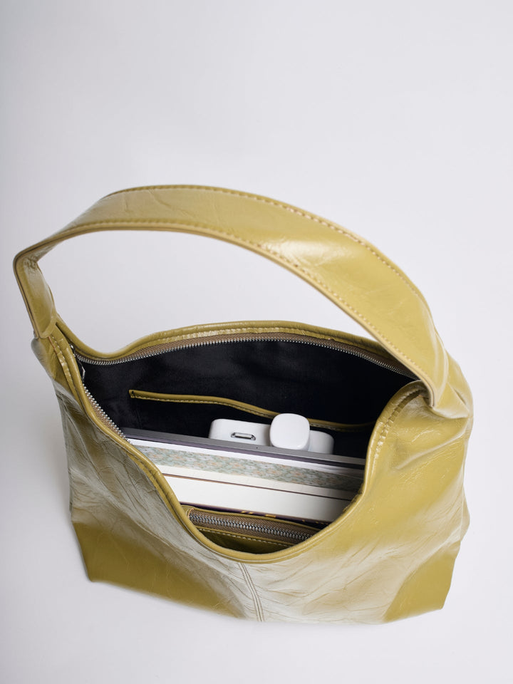 Scarlett Distressed Leather Tote - Zipper Version