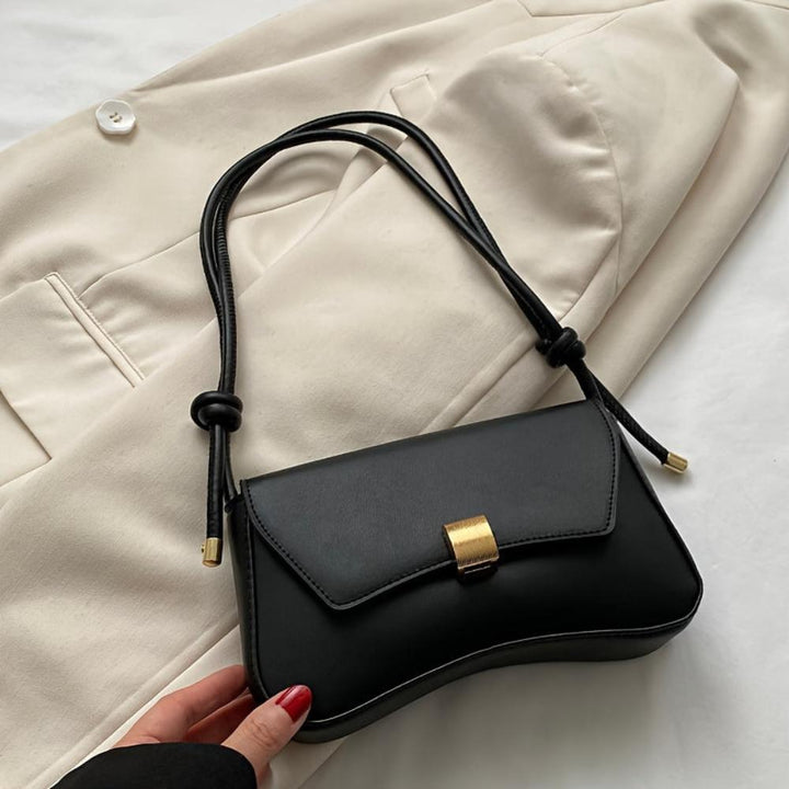 Daphne retro shoulder bag with flap