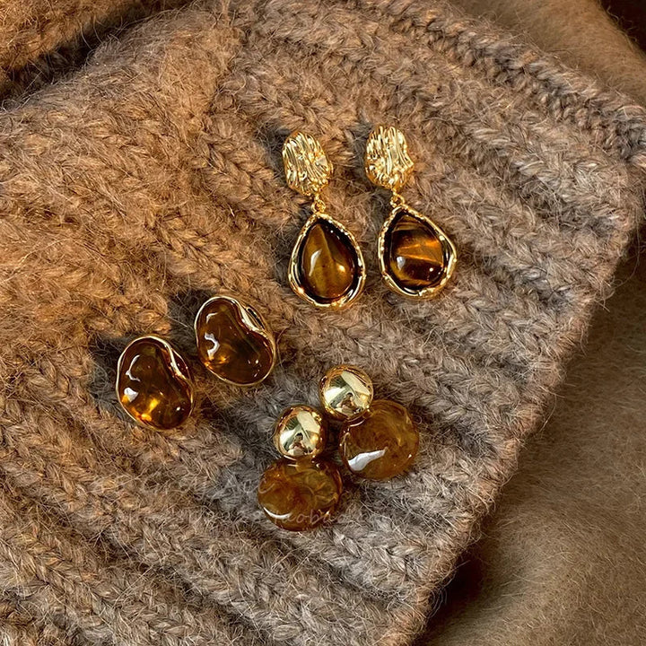 Britt - Vintage Brown Earrings