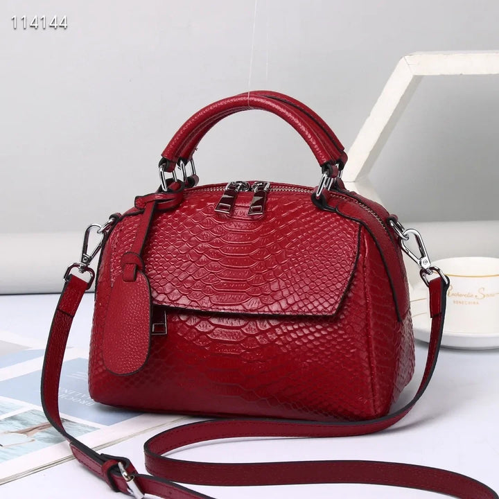 Aurelius™ Compact Leather Bag