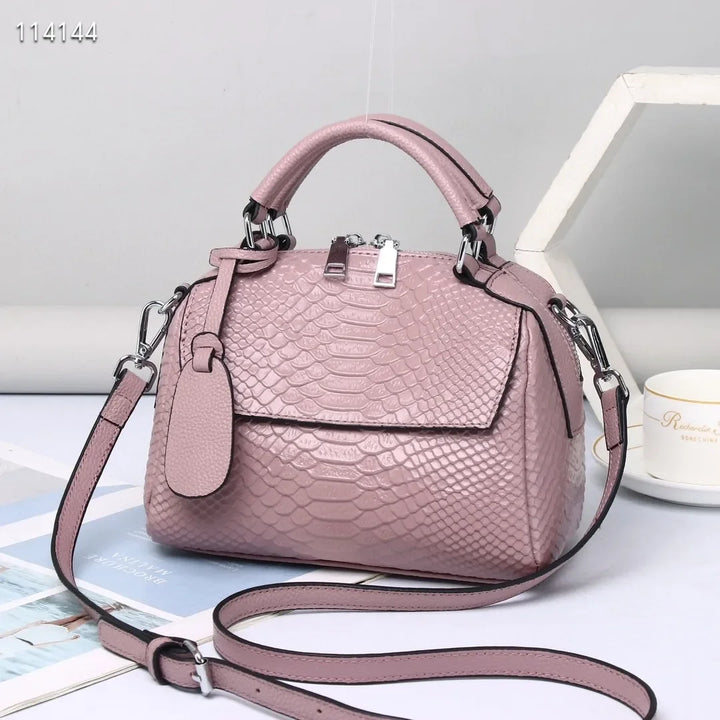 Aurelius™ Compact Leather Bag