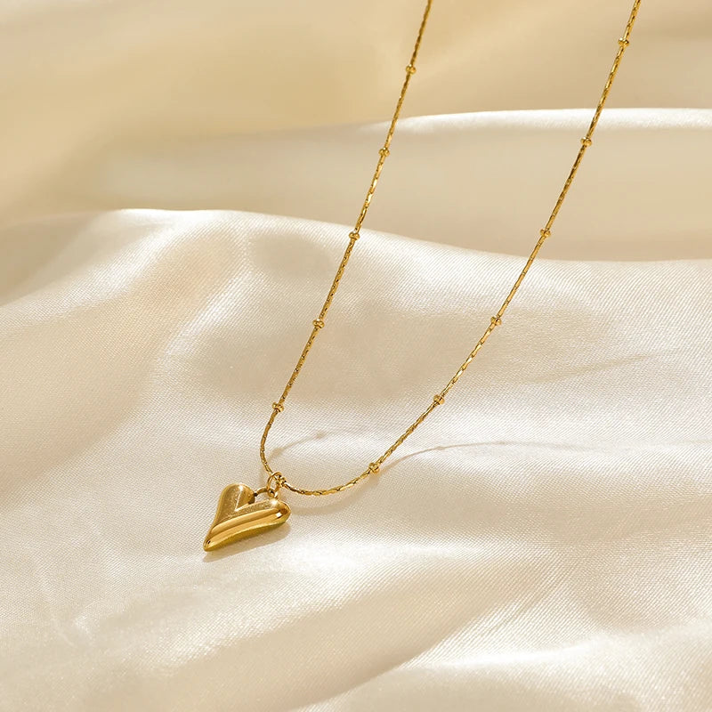 Zoe - Heart Pendant Chain Necklace