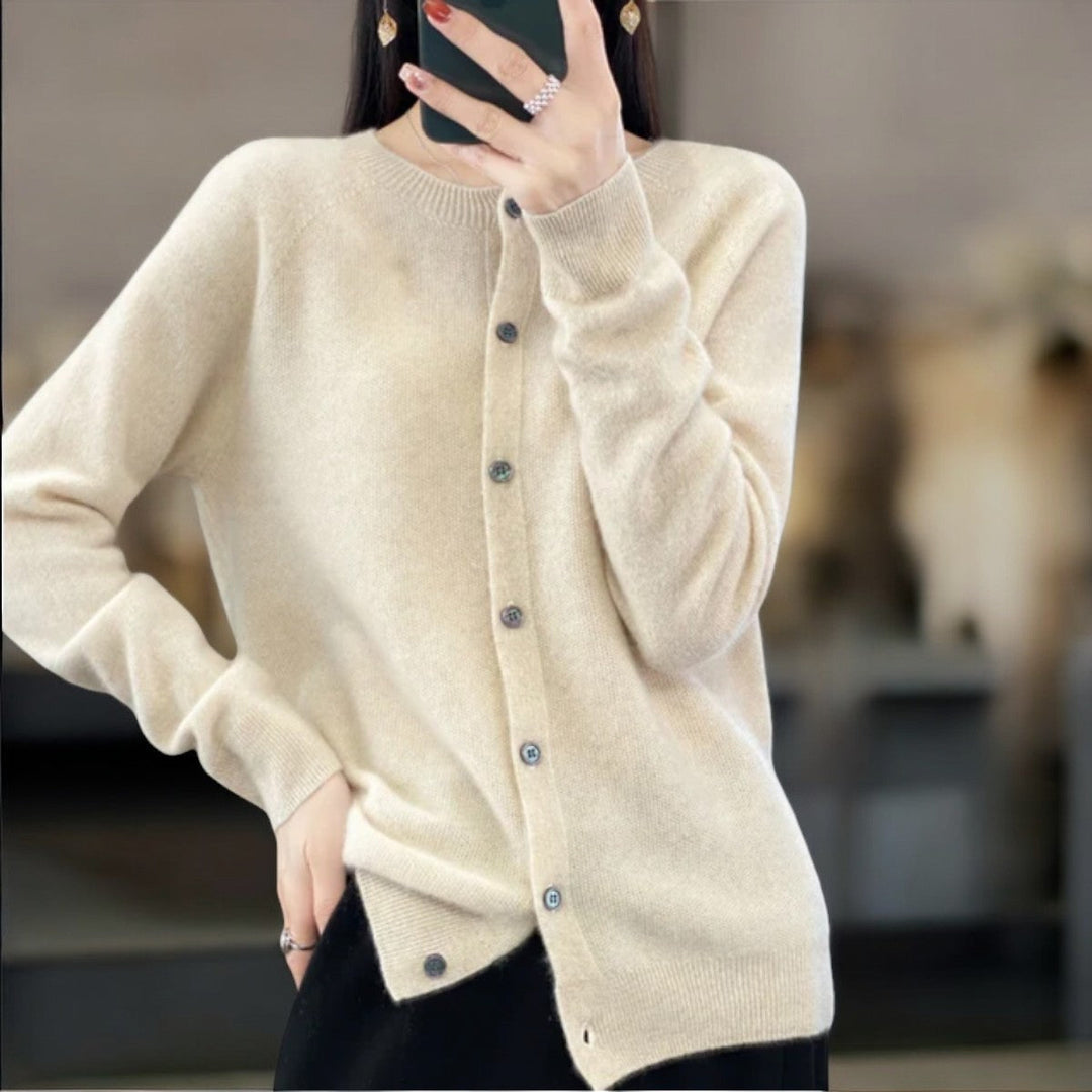 Annika | Cozy Wool Cardigan