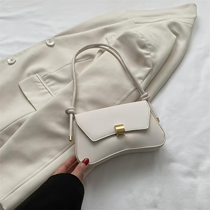 Daphne retro shoulder bag with flap